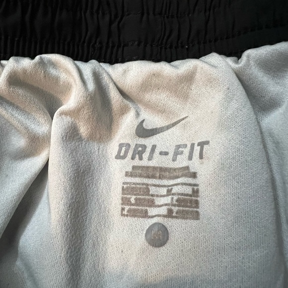 Nike shorts - Picture 2 of 2